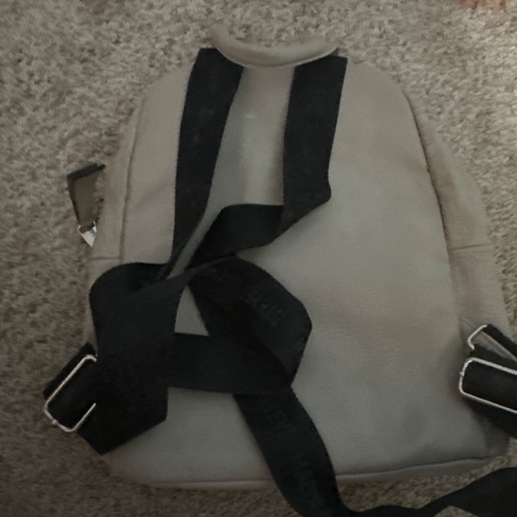 Steve Madden mini book bag - Picture 3 of 4